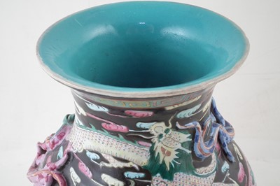 Lot 142 - Chinese dragon vase