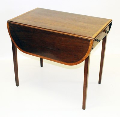 Lot 196 - Early 19th-century mahogany Pembroke table