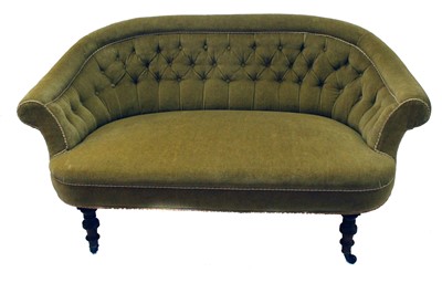Lot 188 - Victorian window couch