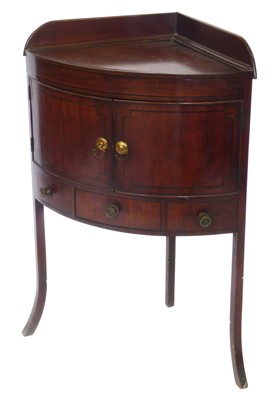 Lot 164 - George III mahogany corner washstand, lift out shelf for wash bowl, 87cm (34") high.