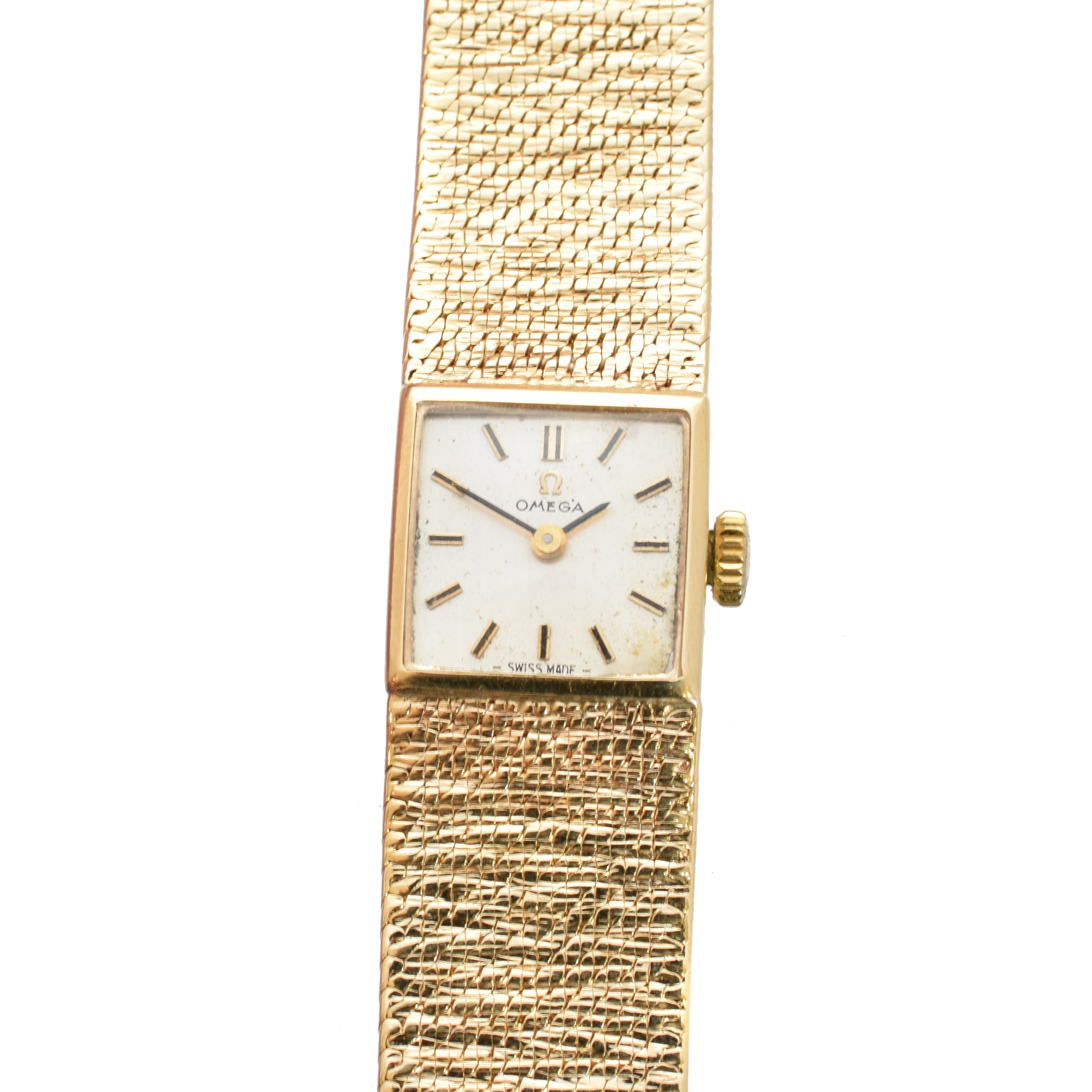 Lot 260 - A 9ct gold ladies Omega wristwatch,