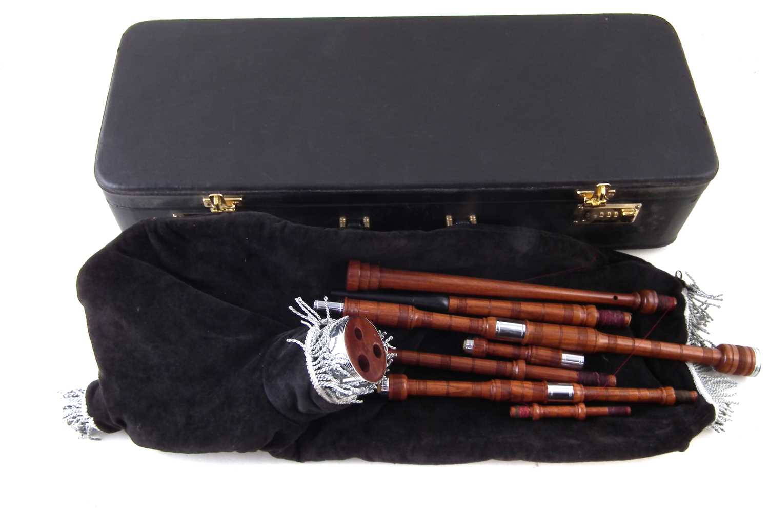 Lot 27 - Cased set of bagpies.