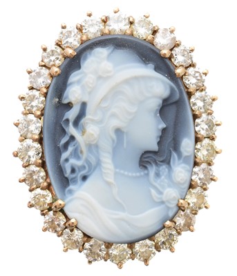 Lot 204 - A 9ct gold shell cameo and diamond dress ring