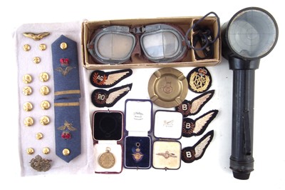 Lot 302 - Collection of RAF items and other militaria