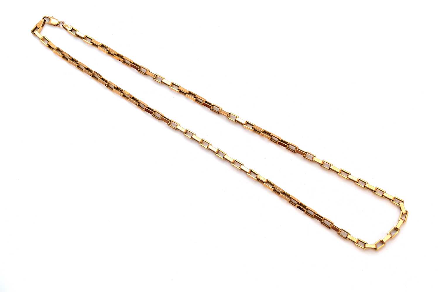 Lot 91 - A 9ct gold chain necklace by Unoaerre