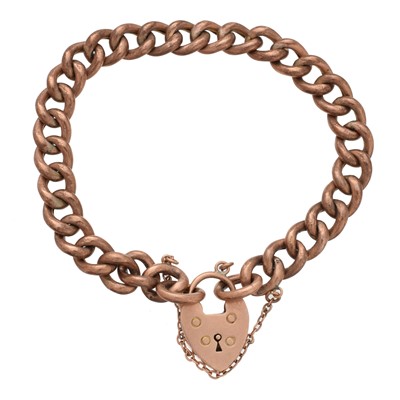 Lot 8 - A chain bracelet