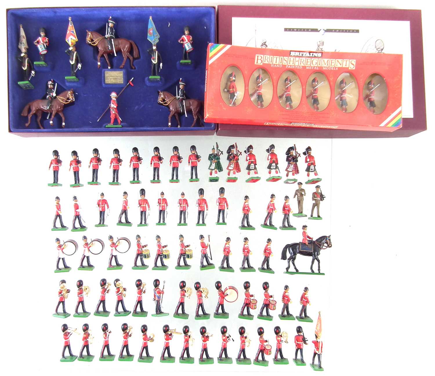 Lot 13 - Britains Toy Soldiers Honorable Artillery Company boxed set, also a set of highlanders and sixty three other British infantry