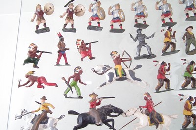 Lot 221 - Collection of Toy Soldiers / figures