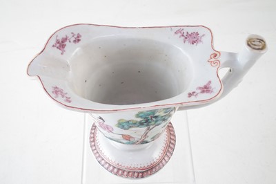 Lot 4 - Chinese porcelain jug