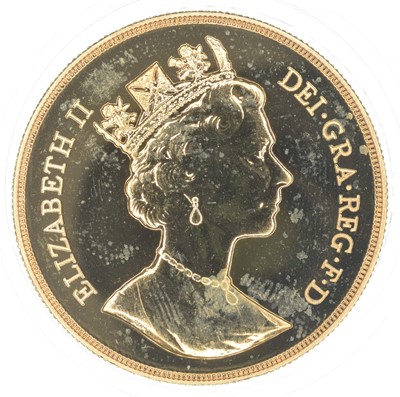 Lot 80 - Queen Elizabeth II, Five pounds, 1987, BU.