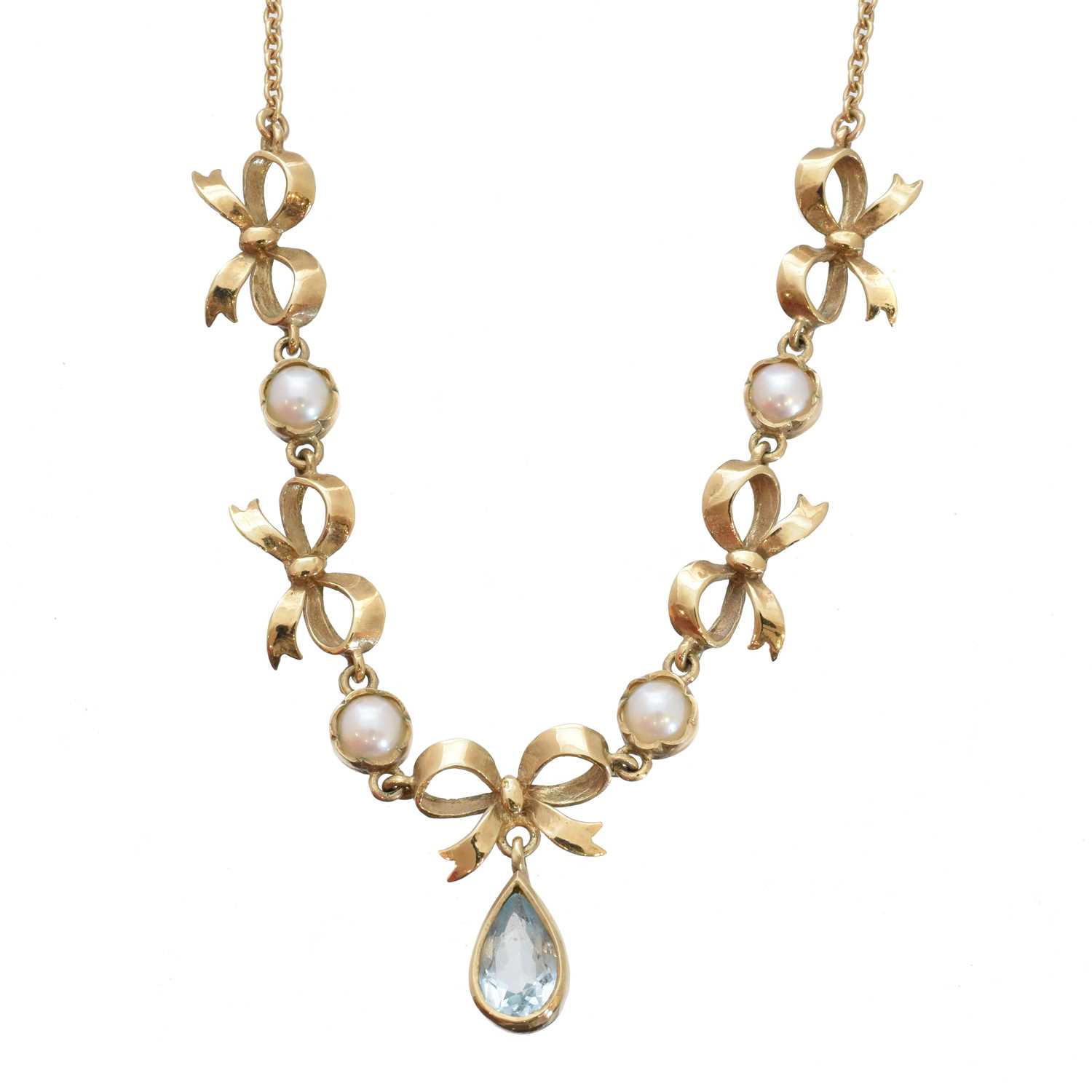 Lot 131 - A 9ct gold aquamarine and split pearl necklace