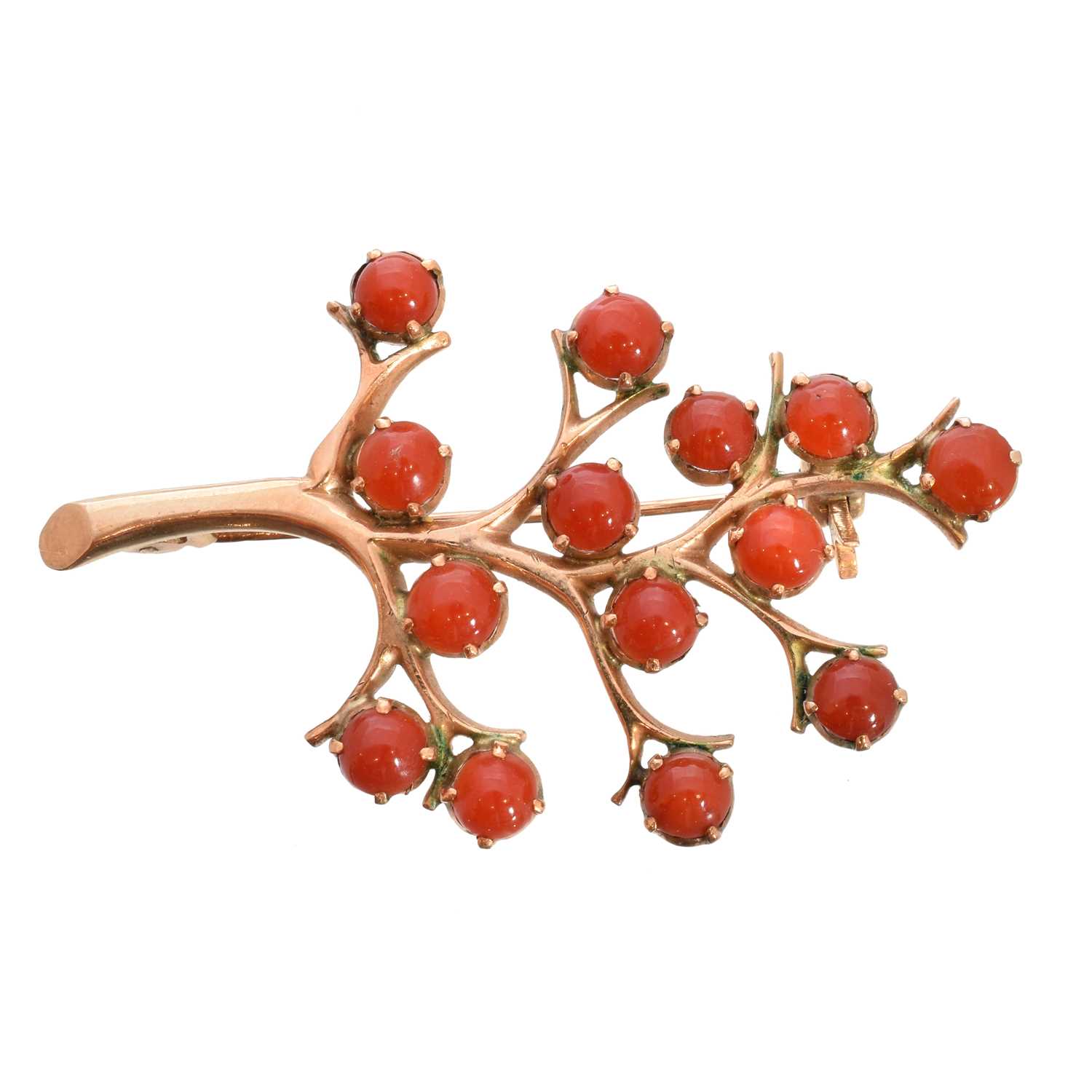 Lot 61 - A coral brooch