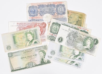 Lot 24 - Selection of British and foreign banknotes.
