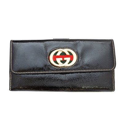 Lot 80 - A Gucci long wallet