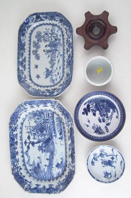 Lot 22 - Collection of Chinese blue and white export ware