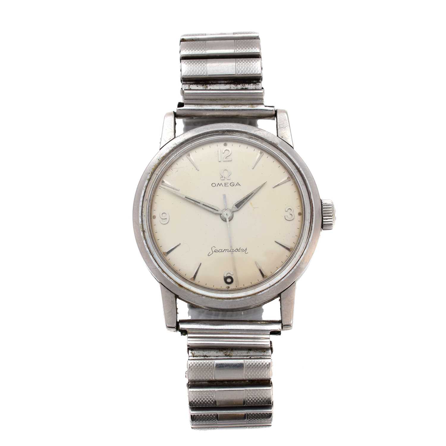 Lot 136 - A 1960s stainless steel Omega Seamaster watch