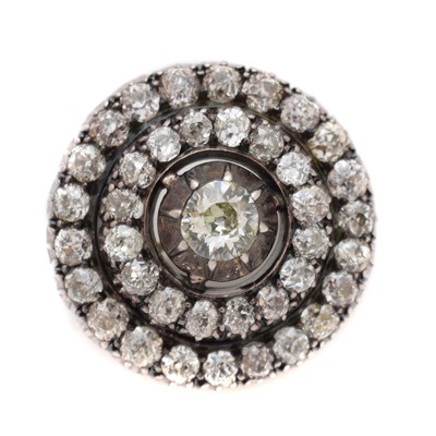 Lot 46 - A late Victorian diamond target brooch