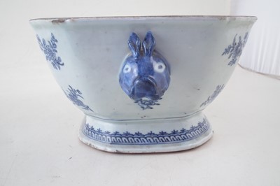 Lot 11 - Chinese export porcelain tureen and one other base