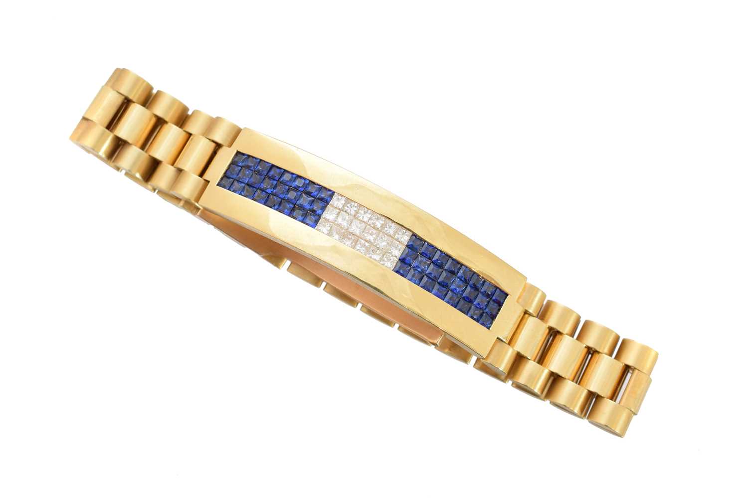Lot 10 - A diamond and sapphire bracelet