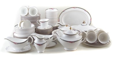 Lot 273 - Royal Doulton Orchard Hill tea and dinner service