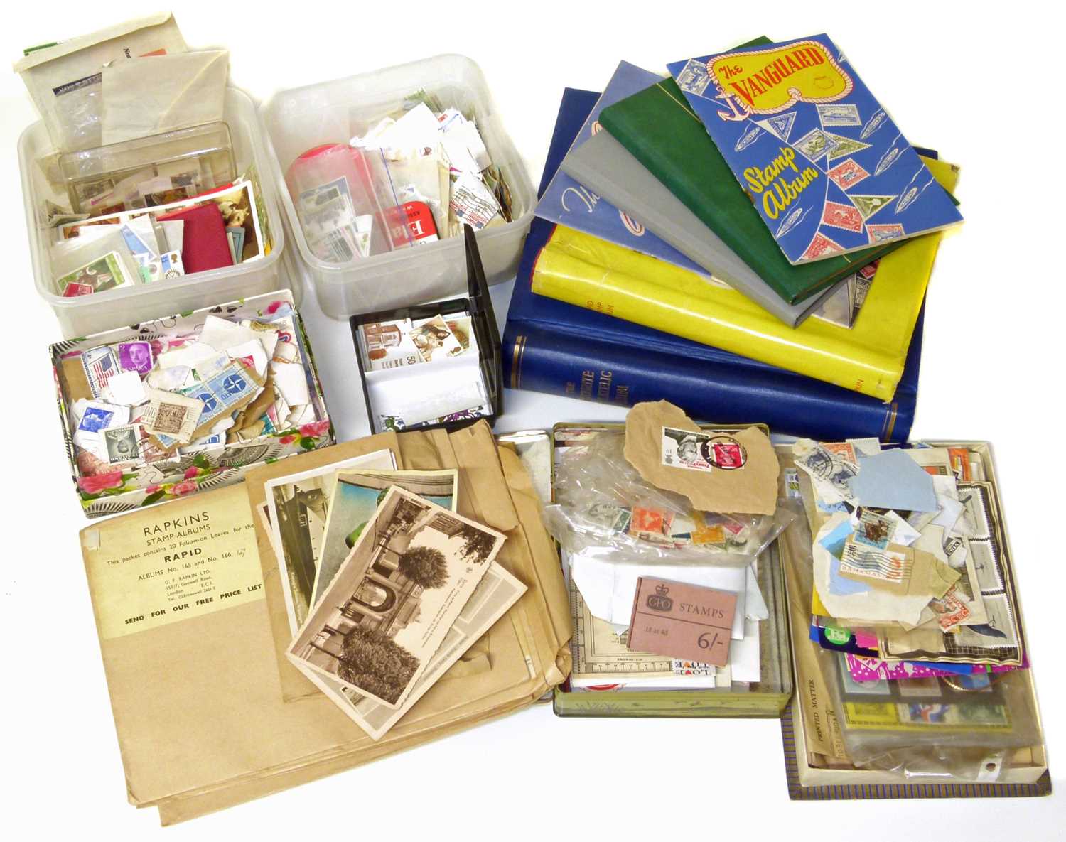 Lot 120 - Worldwide stamp collection