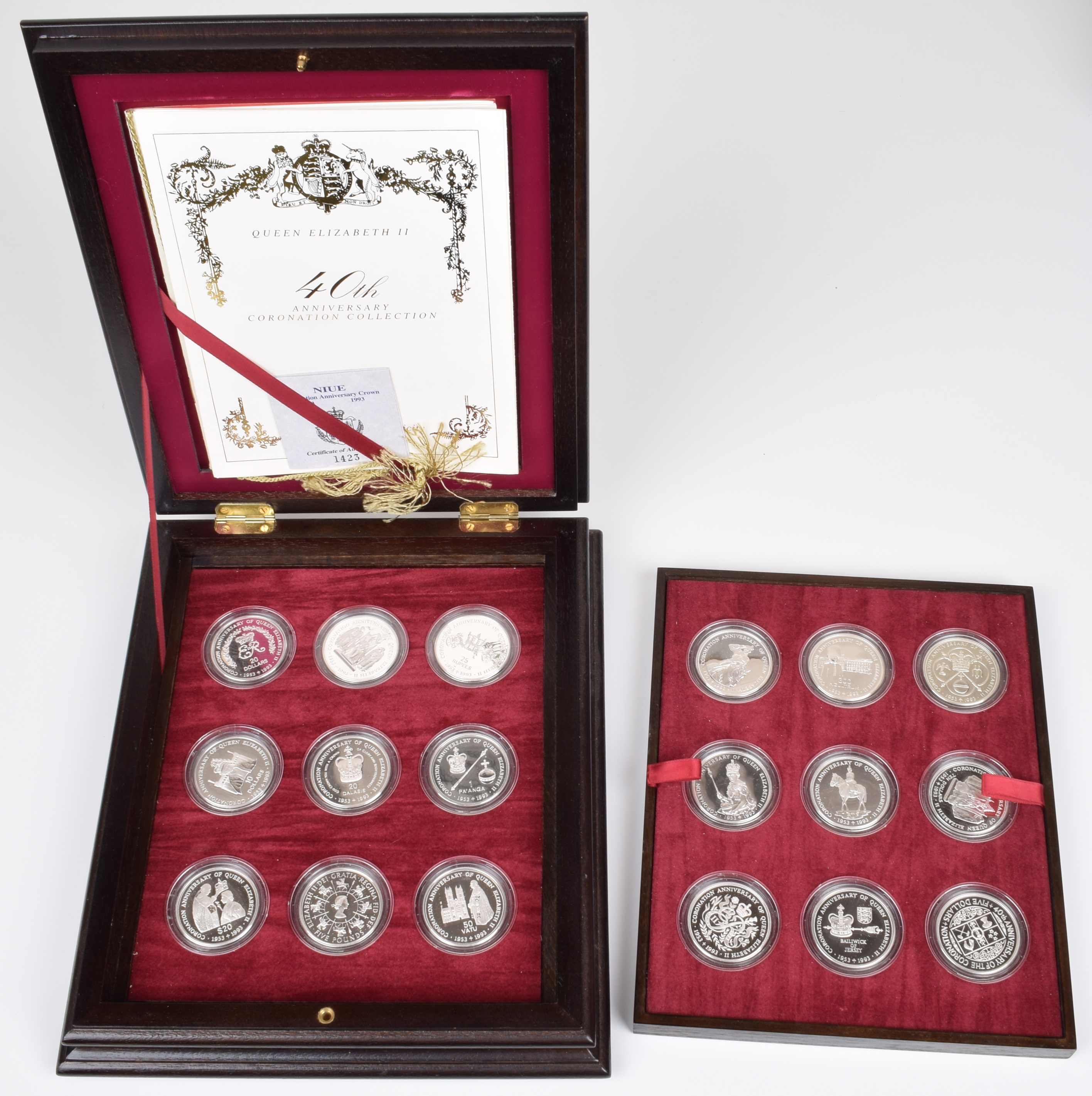 Lot 11 - A Royal Mint Queen Elizabeth II 40th