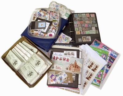 Lot 93 - Worldwide stamp collection in stock book