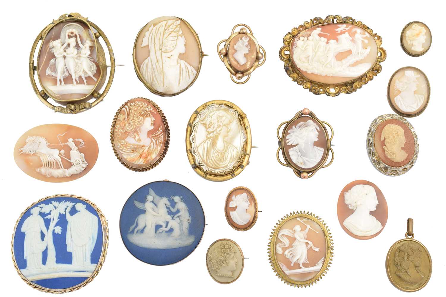 Lot 96 - A large collection of loose cameos and cameo set jewellery