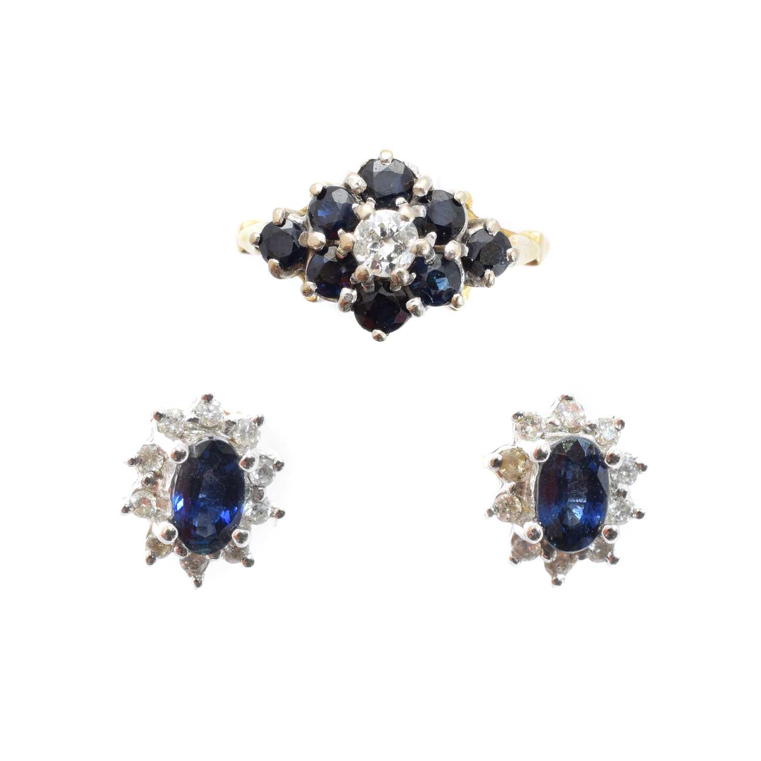 Lot 121 - A selection of 18ct gold sapphire and diamond jewellery