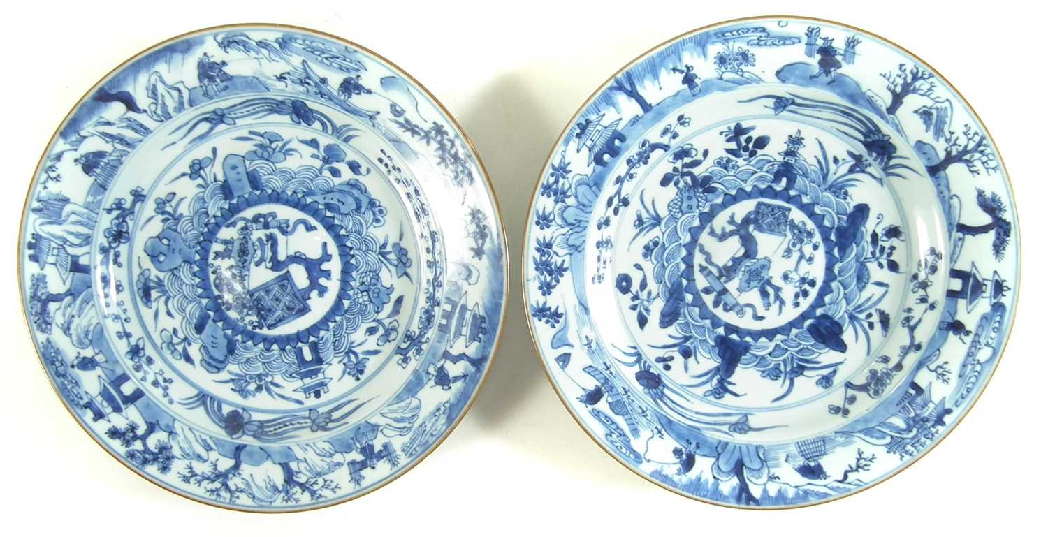 Lot 36 - Pair of Chinese plates
