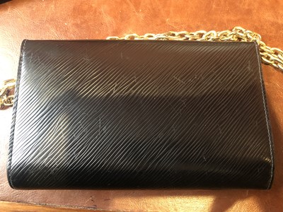 Lot 85 - A Louis Vuitton Twist Blossom Edition Wallet on Chain Shoulder Bag