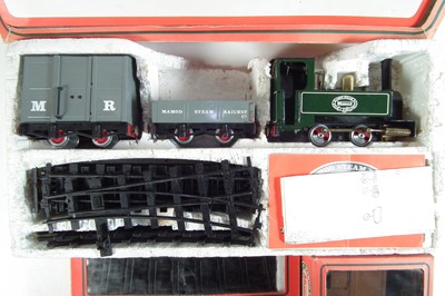 Lot 42 - Mamod steam engine train set
