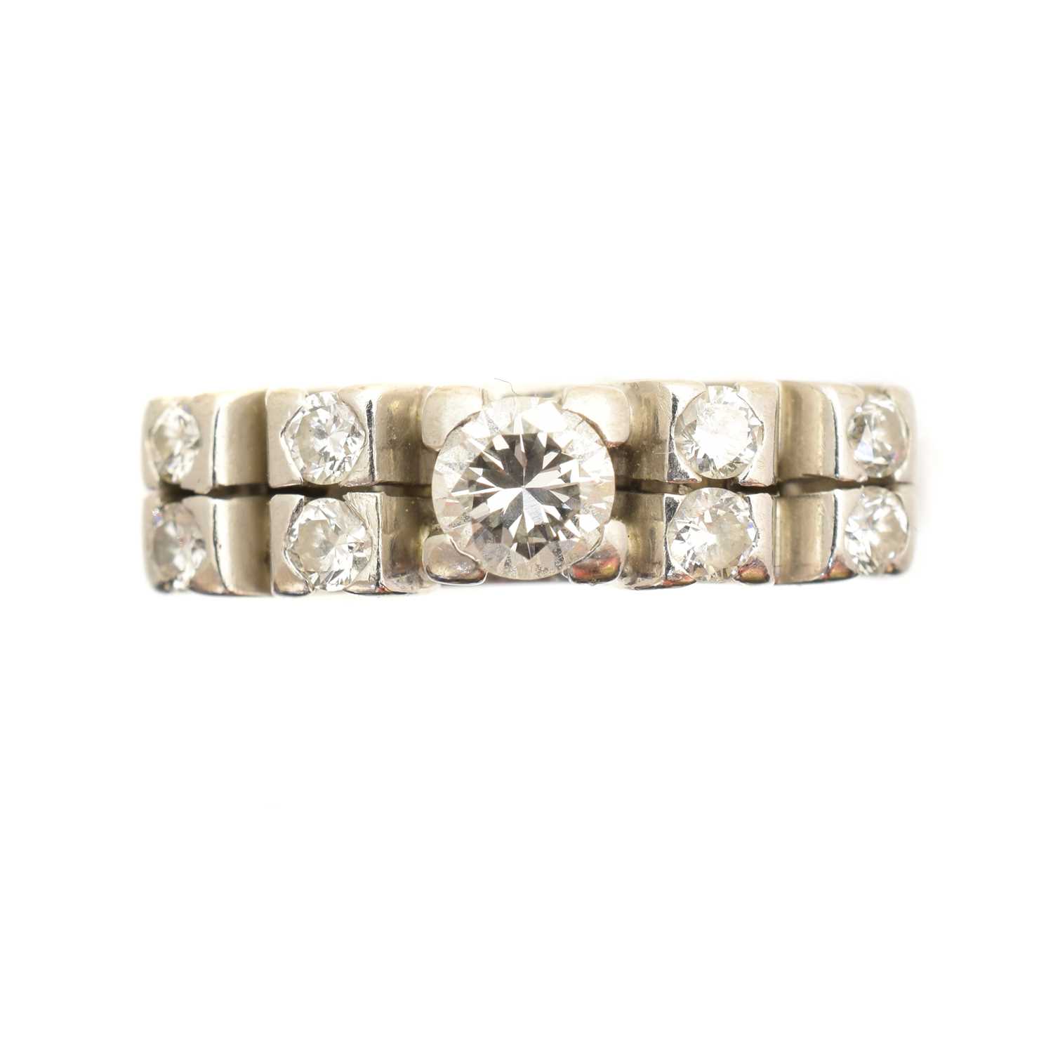 Lot 108 - An 18ct gold diamond dress ring