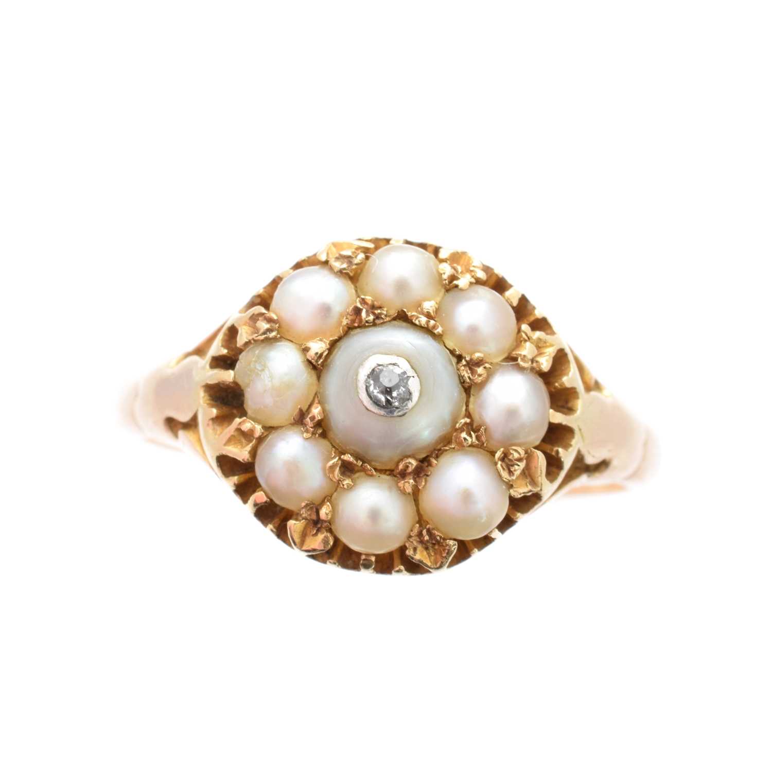 Lot 204 - A Victorian split pearl & diamond cluster ring