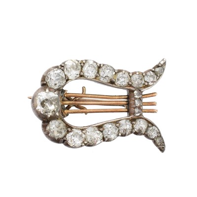 Lot 25 - A Victorian diamond lyre brooch