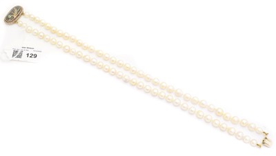 Lot 129 - A cultured pearl necklace