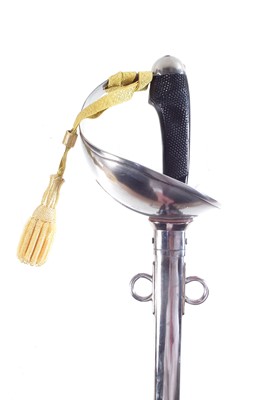 Lot 337 - Modern replica of a 1908 pattern cavalry sword and scabbard.
