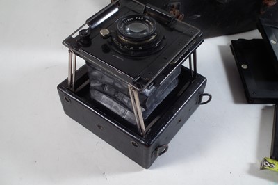 Lot 188 - Ross plate camera with case