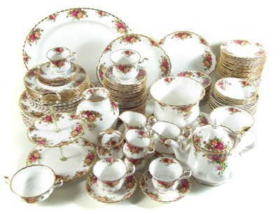 Lot 231 - Large Royal Albert Old Country Roses service