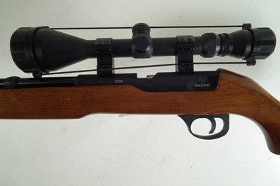 Lot 133 - Sports Marketing SMK XT501 .22 air rifle with eight cartridges