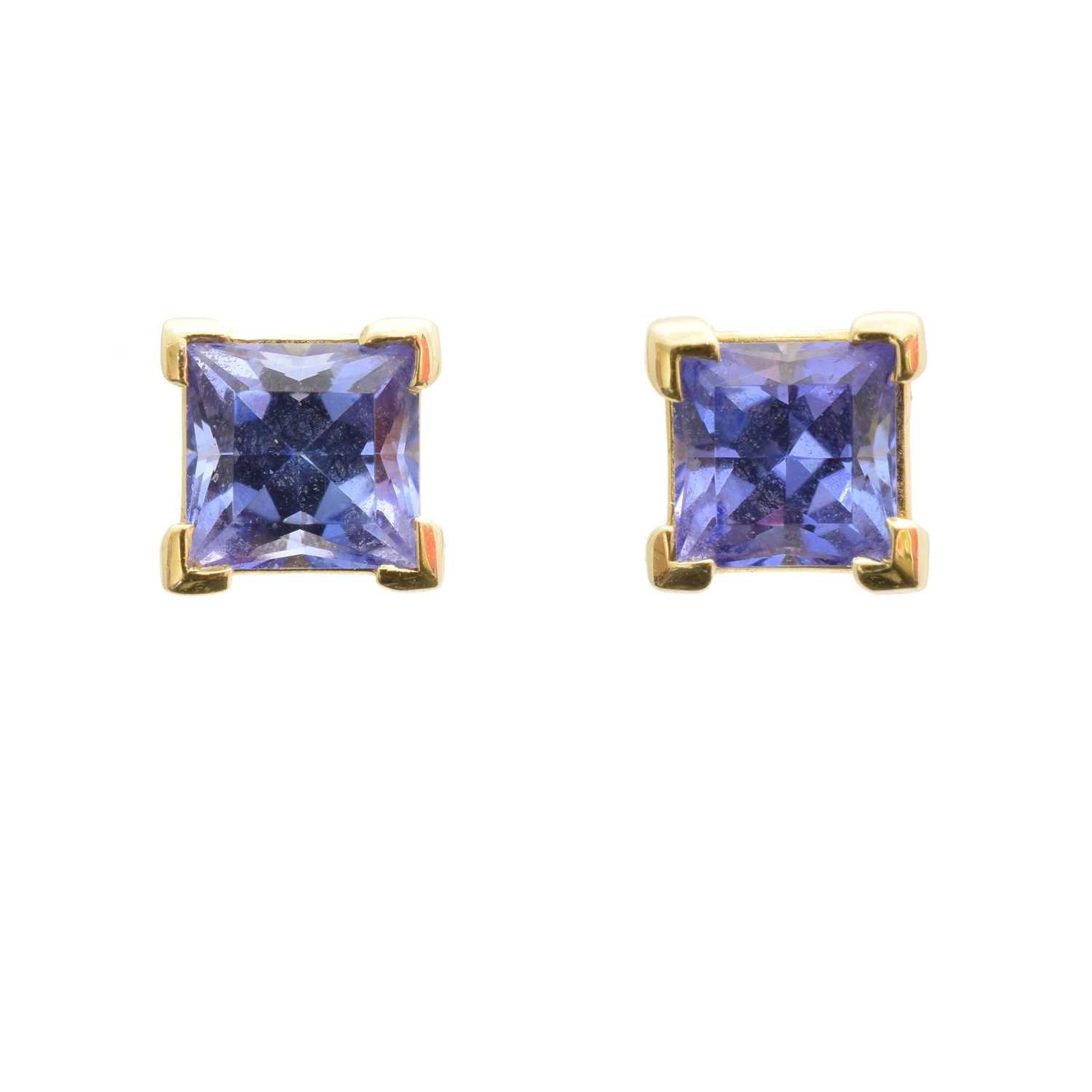 Lot 71 - A pair of tanzanite stud earrings