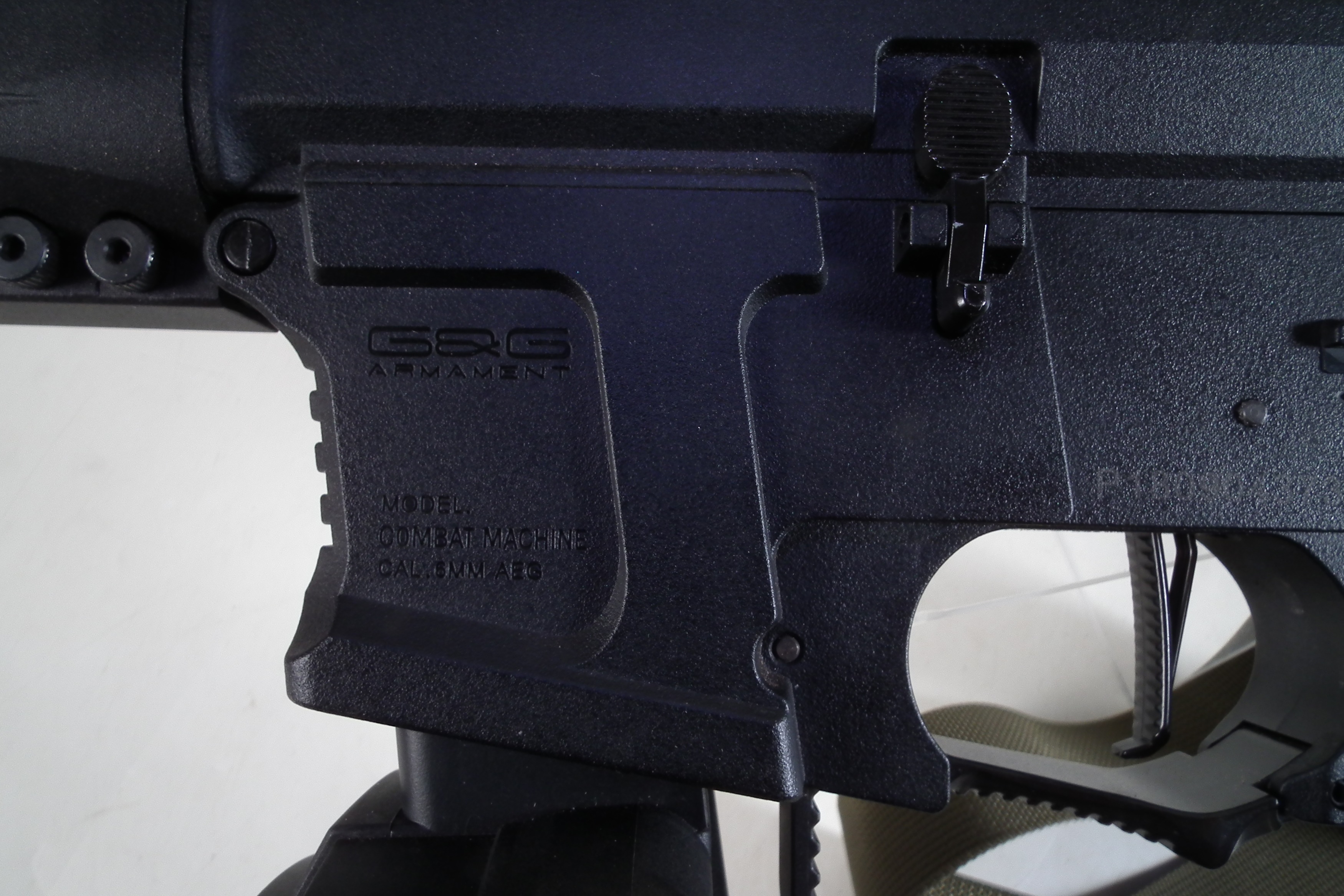 Lot 132 - Airsoft PDW and Pistol rig