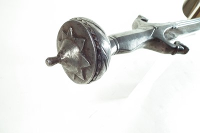 Lot 321 - Persian Tulwar sword