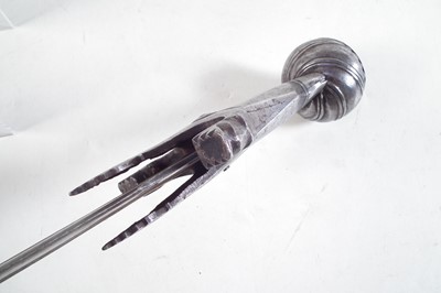 Lot 321 - Persian Tulwar sword