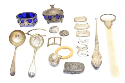 Lot 141 - A selection of silver and white metal items