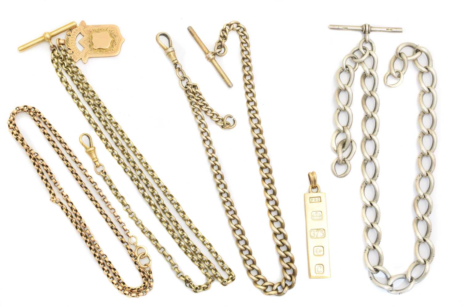 Lot 74 - A selection of chains