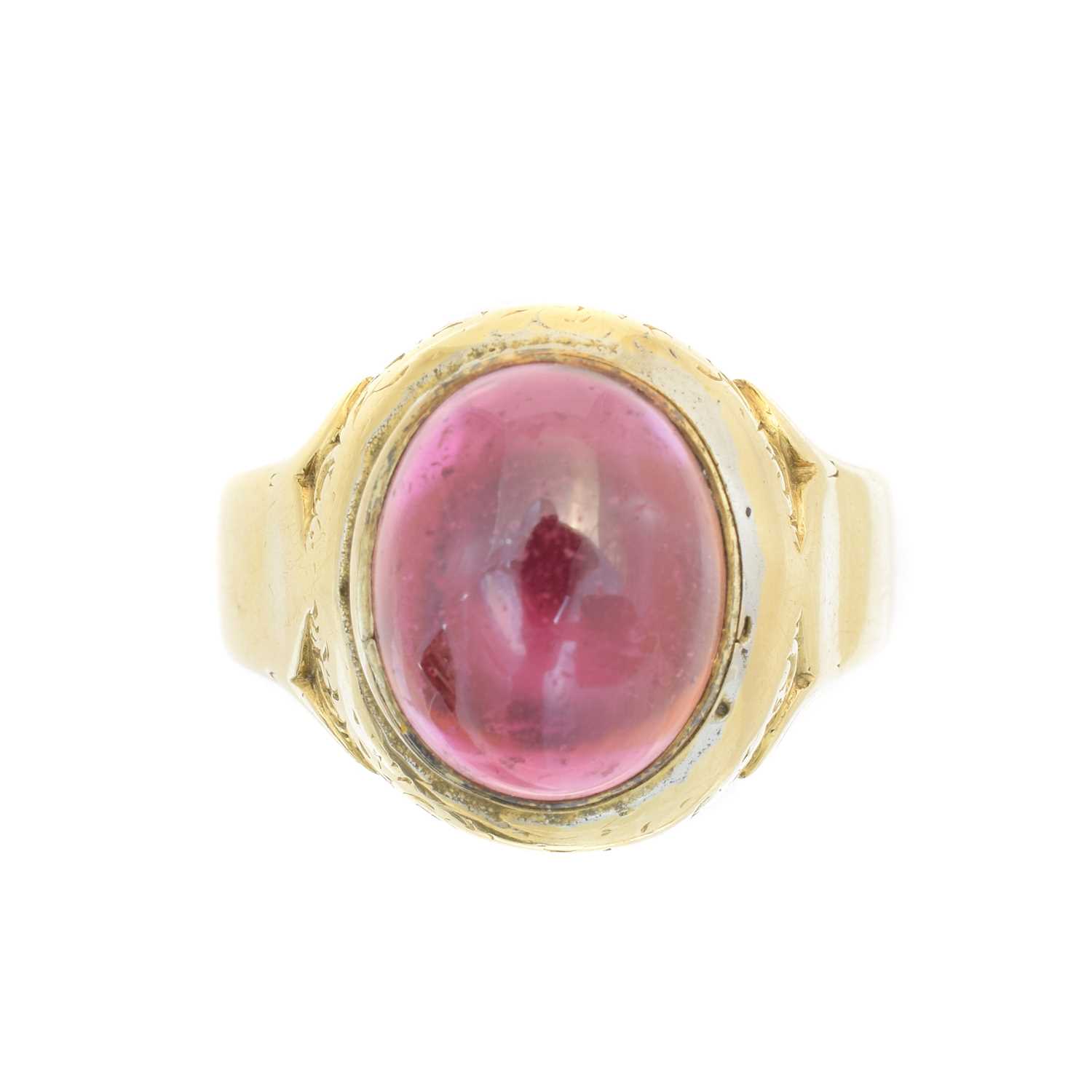 Lot 156 - A late Victorian 18ct gold garnet ring