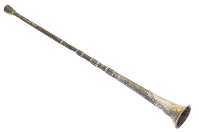 Lot 218 - An Edward VII silver hunting horn