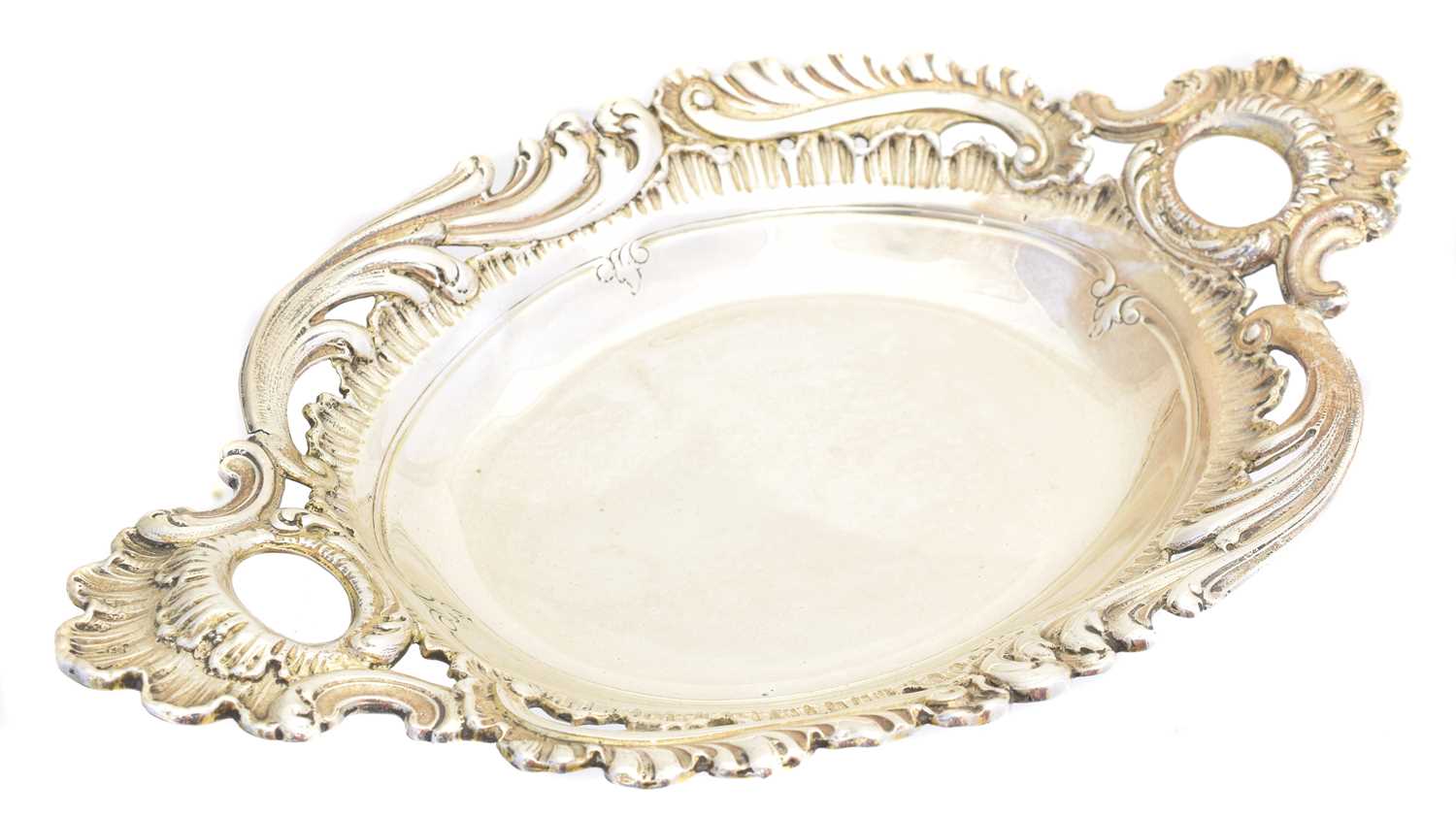Lot 150 - A Victorian silver dish