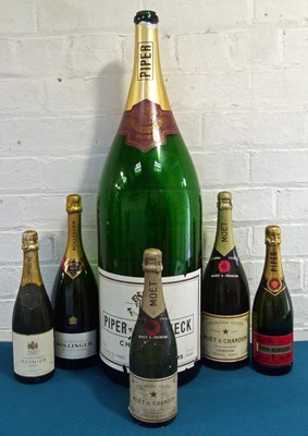 Lot 42 - 6 bottles including Magnums, bottles and a Nebuchadnezzar